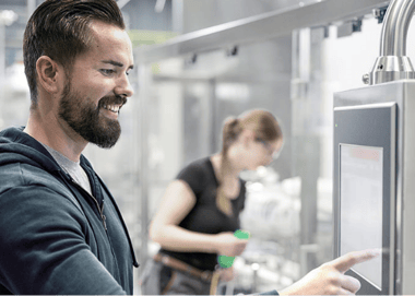 Syntegon generated sales of 1.4 billion euros in 2021 in the food and pharma industries in equal parts